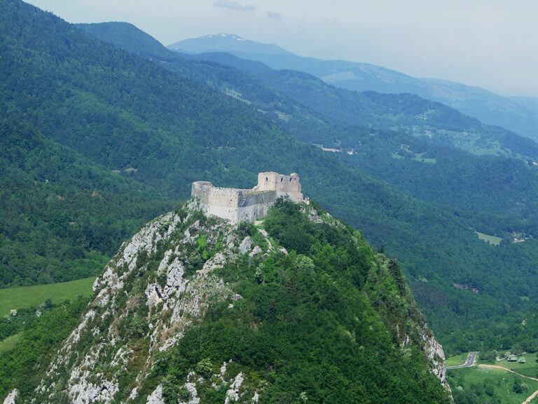 Photo d'une vue du château de Montségur